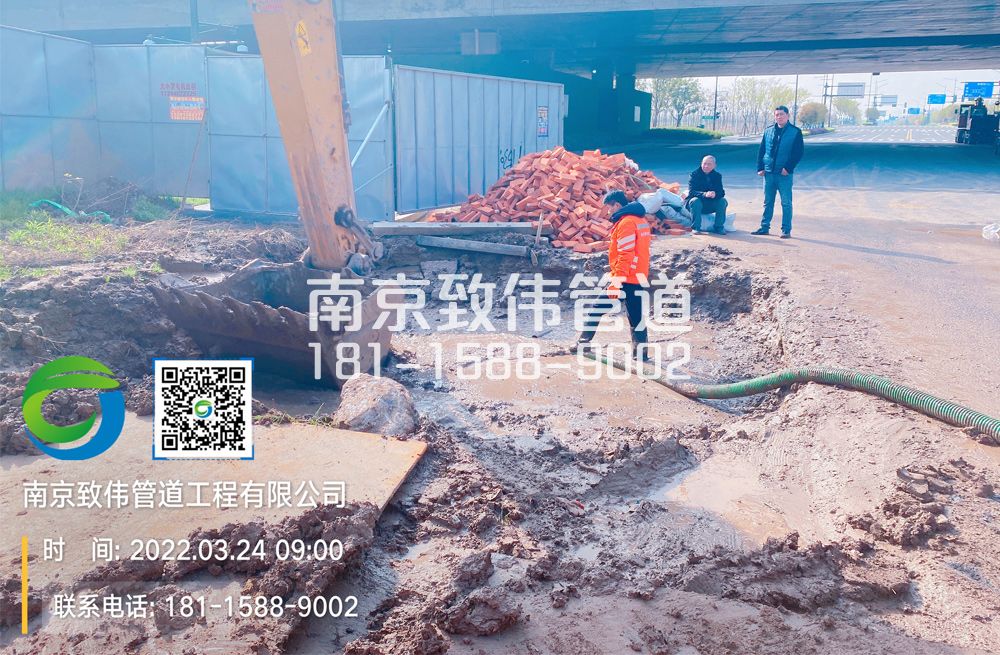 金宁新村泥浆清理